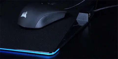 Oyuncu mouse seçim rehberi özetinde aim geliştirmeyi simgeleyen kablosuz fare.